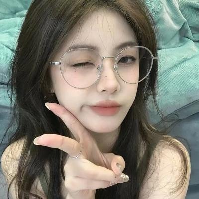 倒挂的爱丽丝